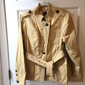 G.I.L.I. ladies M tan military inspo belted shoulder epaulets buttondown jacket